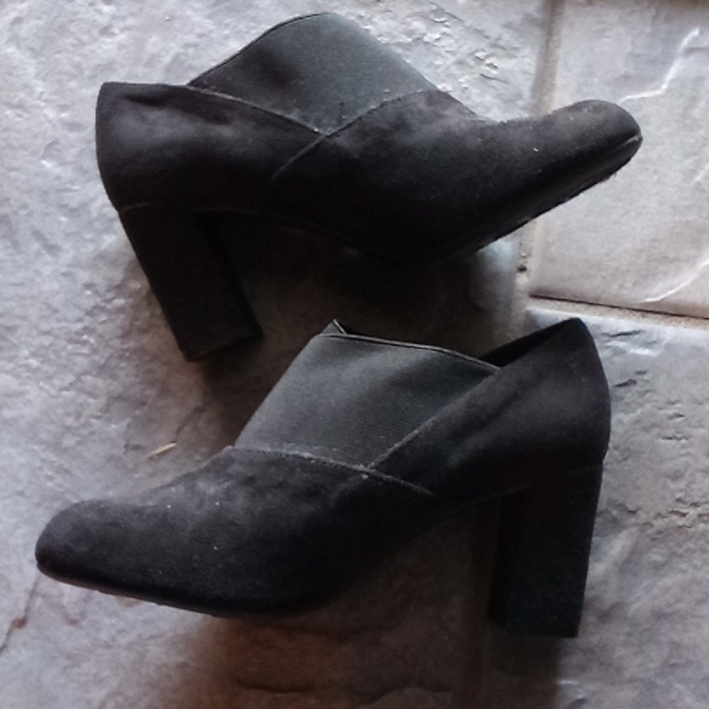 Women's size 6 heels